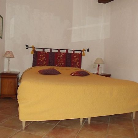 Domaine Saint Victor Hotel La Tour-dʼAigues Екстериор снимка